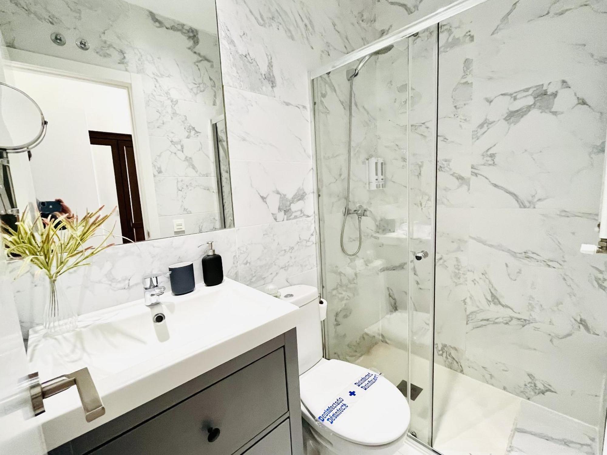 Dplace To Be - Luxury Apartment In Historic Center Madrid Chambre photo